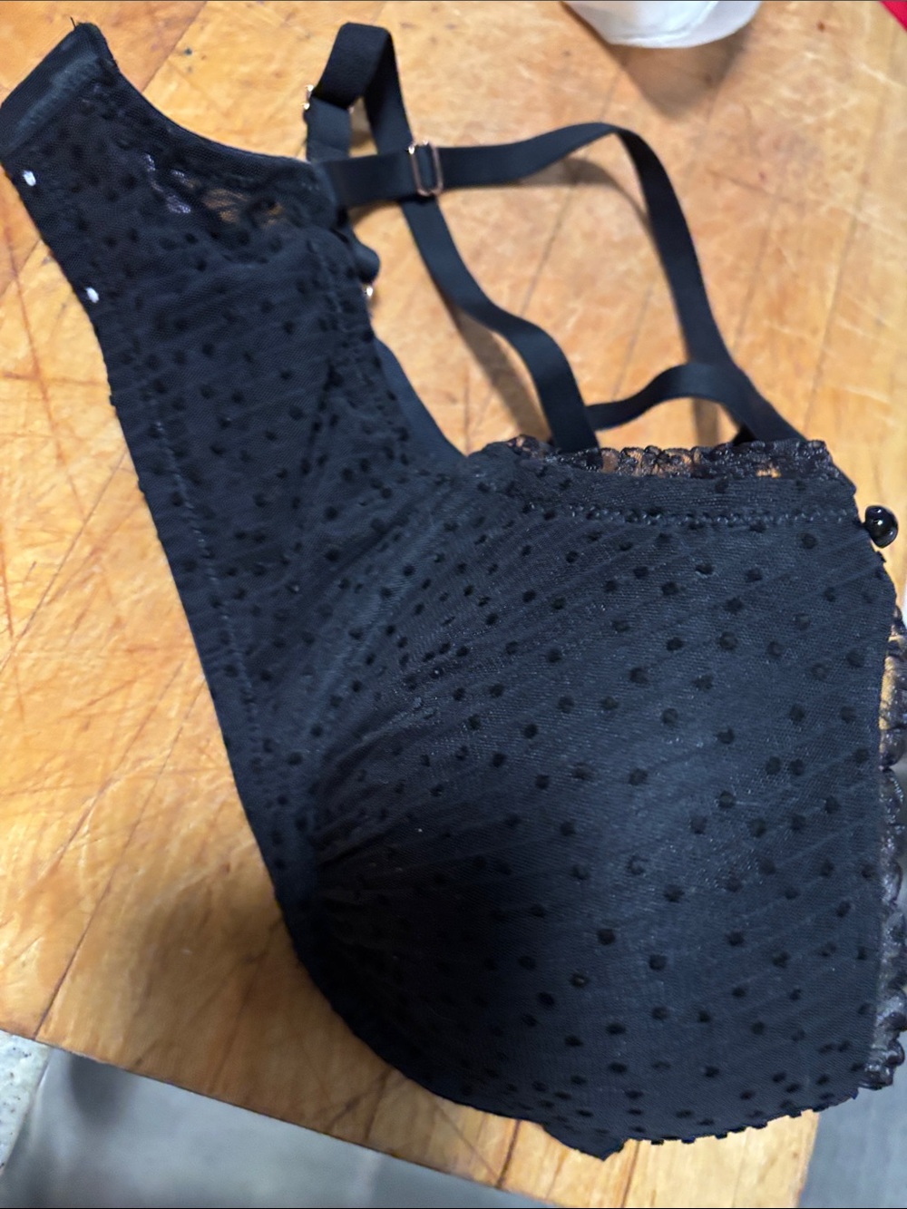 Victoria's Secret Black Dotted Lace Bralette- NWOT